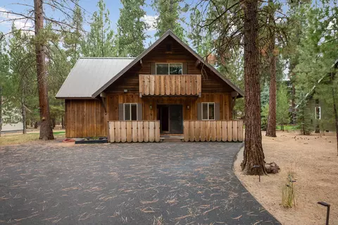 14232 Whitewater Loop, La Pine, OR 97739 photo 2