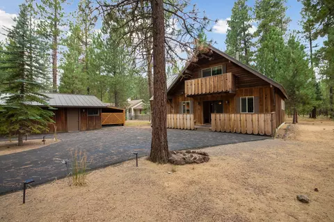 14232 Whitewater Loop, La Pine, OR 97739 photo 3
