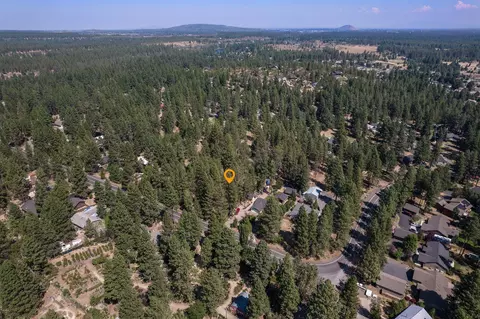 Undisclosed, Bend, OR 97702 photo 16