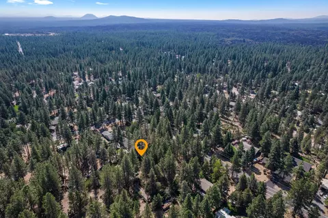 Undisclosed, Bend, OR 97702 photo 11