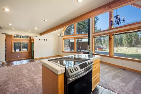 56285 Stellar Dr, Bend, OR 97707 photo 6