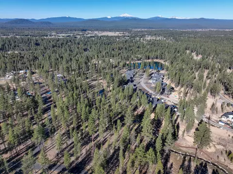 56361 Mirror Rock Loop, Bend, OR 97707 photo 2