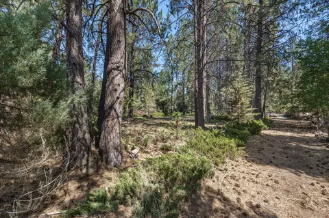 Undisclosed, Bend, OR 97702 photo 3