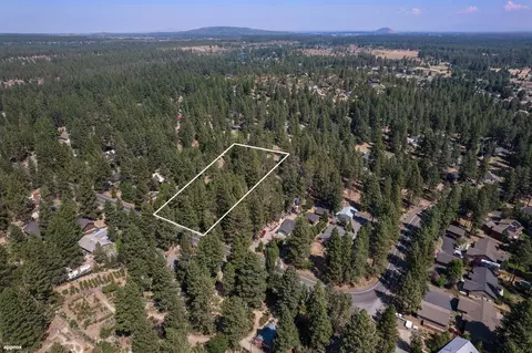 Undisclosed, Bend, OR 97702 photo 16