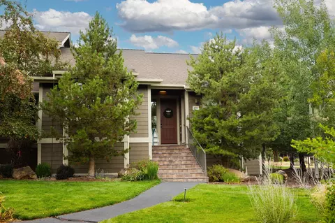 759 Sage Country Ct, Redmond, OR 97756