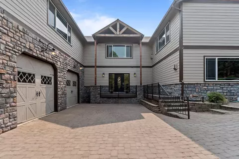 3426 NW Bryce Canyon Ln, Bend, OR 97703