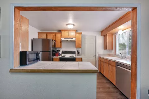 149 N Buchanan Ave, Eagle Point, OR 97524 photo 9