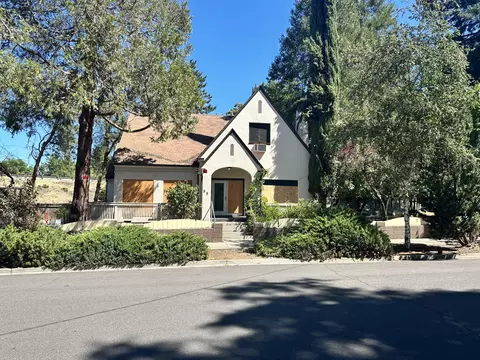 515 Franquette St, Medford, OR 97501