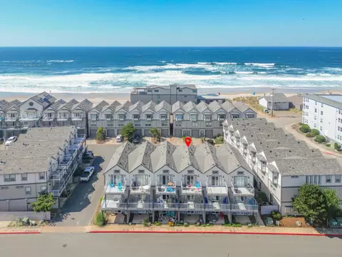 205 N Miller St, Rockaway Beach, OR 97136