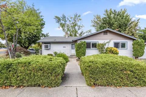 1501 Oleander St, Medford, OR 97504
