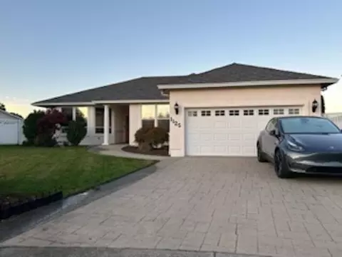 1125 Paisley Ct, Central Point, OR 97502