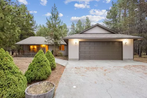 54400 Huntington Rd, Bend, OR 97707