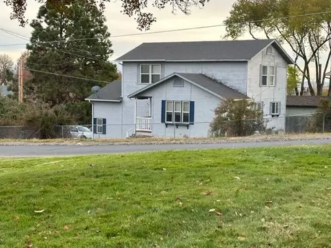 1100 Carlyle St, Klamath Falls, OR 97601