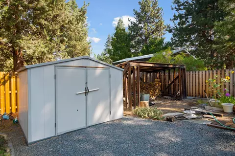 21036 Pinehaven Ave, Bend, OR 97702 photo 42