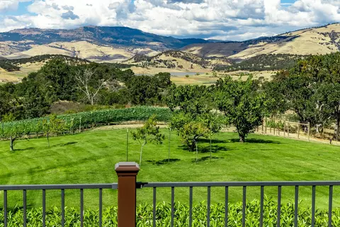 7122 Hwy 66, Ashland, OR 97520