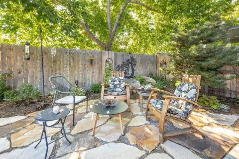 1258 NE Hoover Loop, Bend, OR 97701 photo 28