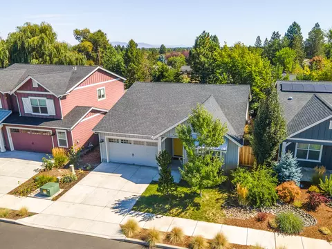 1258 NE Hoover Loop, Bend, OR 97701 photo 46