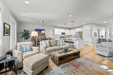 1258 NE Hoover Loop, Bend, OR 97701 photo 7