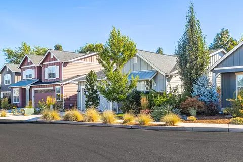 1258 NE Hoover Loop, Bend, OR 97701 photo 36