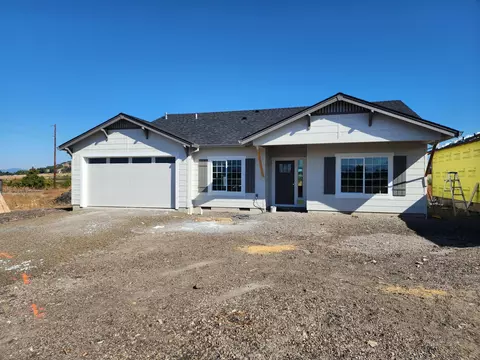 3733 Folium St, Medford, OR 97504