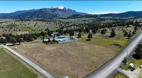 59726 Victorian Ln, John Day, OR 97845