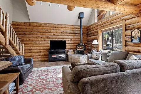 18154 Timber Ln, Sunriver, OR 97707 photo 4