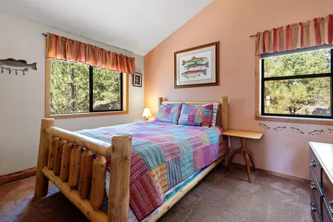 18154 Timber Ln, Sunriver, OR 97707 photo 15