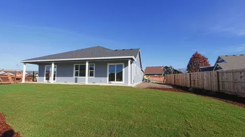 22 Birdie Dr, Eagle Point, OR 97524 photo 13