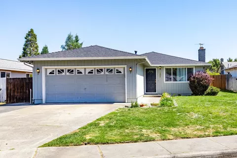 3108 Circlewood Dr, Medford, OR 97501