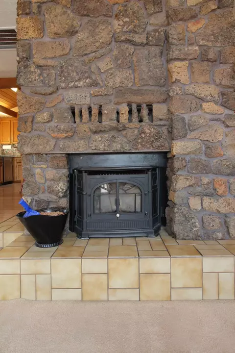 64960 Glacier View Dr, Bend, OR 97703 photo 15