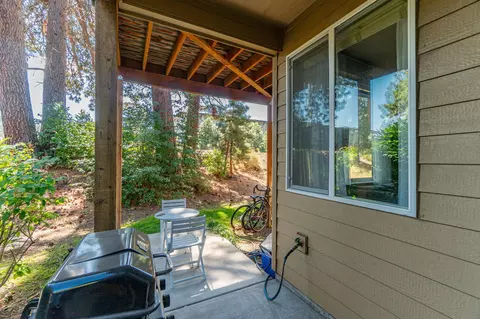 Undisclosed, Bend, OR 97702 photo 11