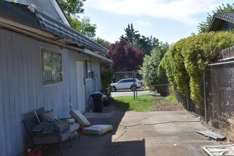608 Laurel St, Eagle Point, OR 97524 photo 13