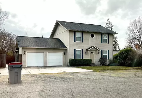 1840 Roxy Ann Pl, Medford, OR 97504