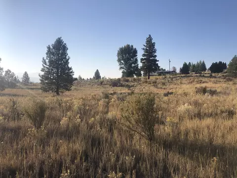 Cloutier Drive, Chiloquin, OR 97624