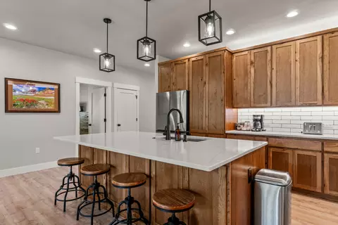 17110 Crane Dr, Bend, OR 97707 photo 5