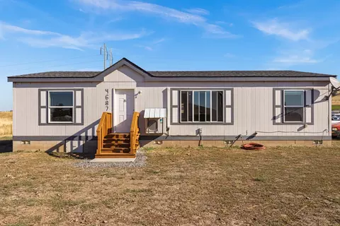 4687 Sue Dr, Klamath Falls, OR 97601