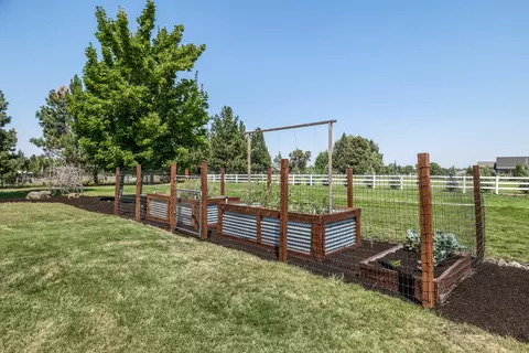 21320 View Ln, Bend, OR 97701 photo 35