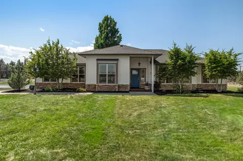 21320 View Ln, Bend, OR 97701 photo 8