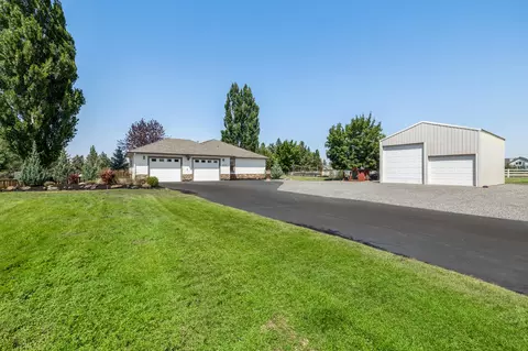21320 View Ln, Bend, OR 97701 photo 42