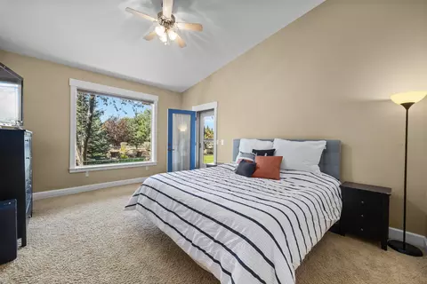 21320 View Ln, Bend, OR 97701 photo 23