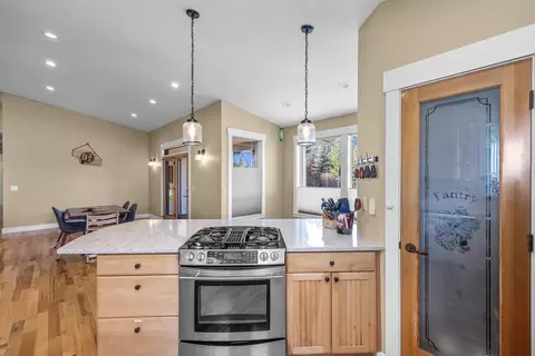 21320 View Ln, Bend, OR 97701 photo 20
