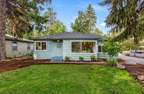 753 NE 9th St, Bend, OR 97701