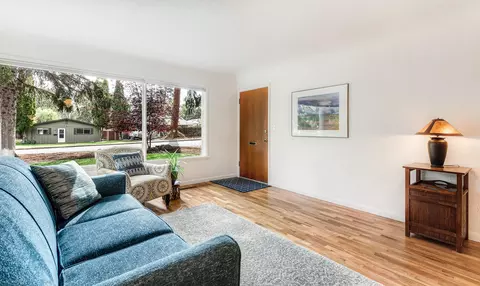 753 NE 9th St, Bend, OR 97701 photo 8
