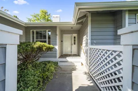 3304 NE Stonebrook Loop, Bend, OR 97701 photo 3