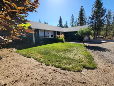 52608 Pine Dr, La Pine, OR 97739 photo 1