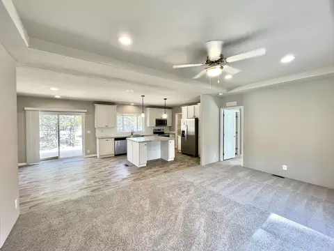 11925 Pinewood Pl, La Pine, OR 97739