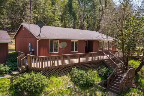2850 Evans Creek Rd, Rogue River, OR 97537