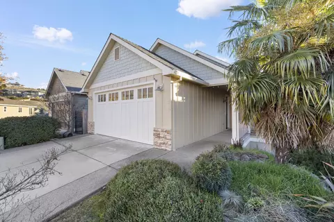 550 Pointe View Ct, Medford, OR 97504