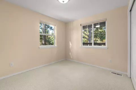 565 NW Divot Dr, Bend, OR 97703 photo 29