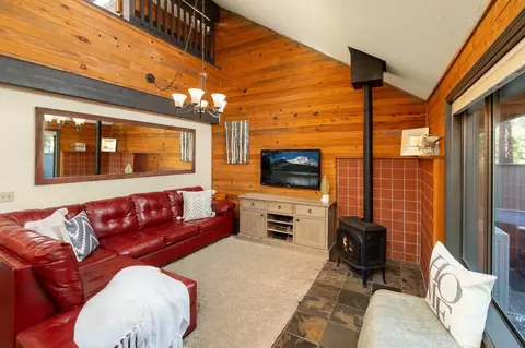 18076 Juniper Ln, Sunriver, OR 97707 photo 4